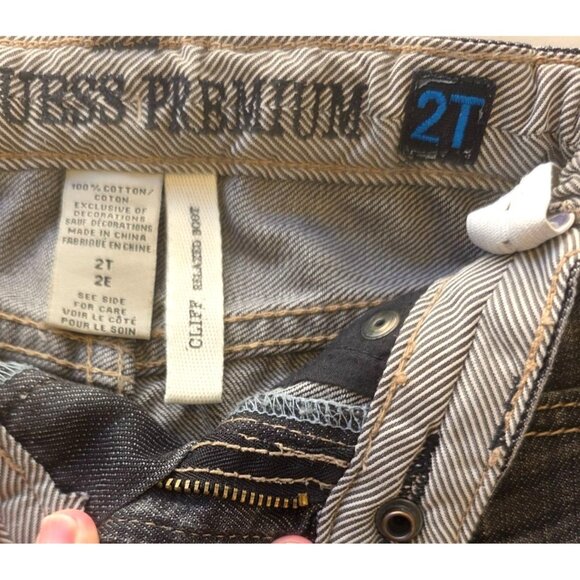 Guess Premium Cliff Relaxed Boot Jeans Toddler Boys Sz 2T Dark Distress Studded - Picture 6 of 8